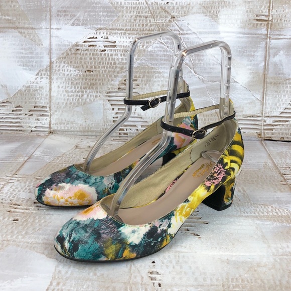 Seychelles Shoes - Seychelles Heritage floral block heel 8.5